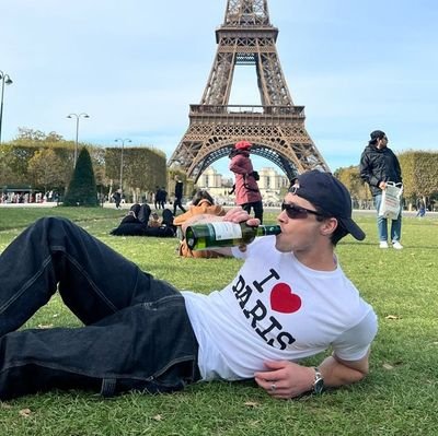 susan1844030681's profile picture. 