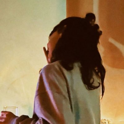 e4xvsr's profile picture. ben bilmem unutmayı