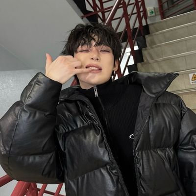 mackybsunoox's profile picture. 