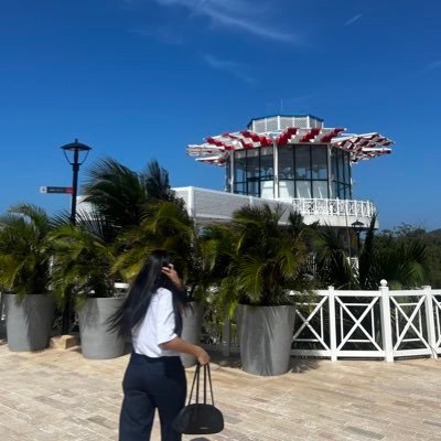 karolayandrea_'s profile picture. 