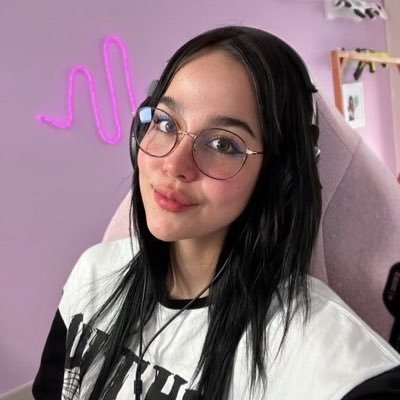 rose_sandr7871's profile picture. 