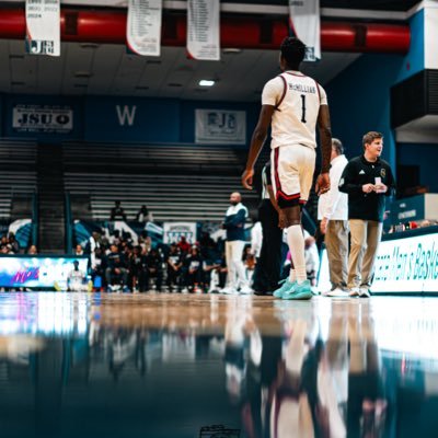 dorian mcmillian🏀🎓