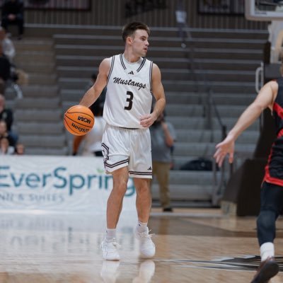 LandonPokorski's profile picture. Follower of Christ ✞ | @SMSUMustangsMBB | Ephesians 2:8 | #forfeek