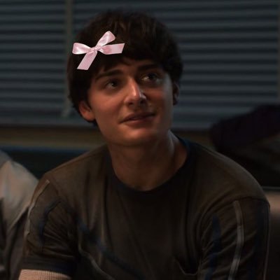 itfollows_amber's profile picture. evil emo lesbian ✮ @darksh1nesdnp