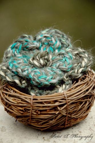 hedmare's profile picture. Handmade hats, hair accessories, and other goodies for the perfect gift for you or someone you love!