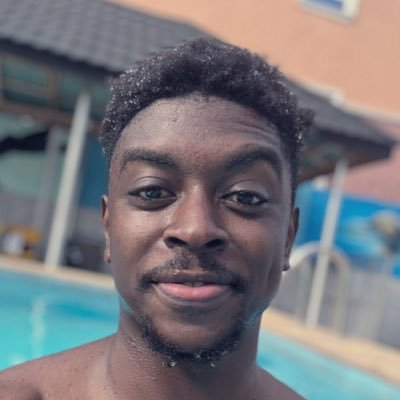 so_balogun's profile picture. Crafting beautiful Interfaces & Experiences || Lover of God || Gym Head || Swimmer ||