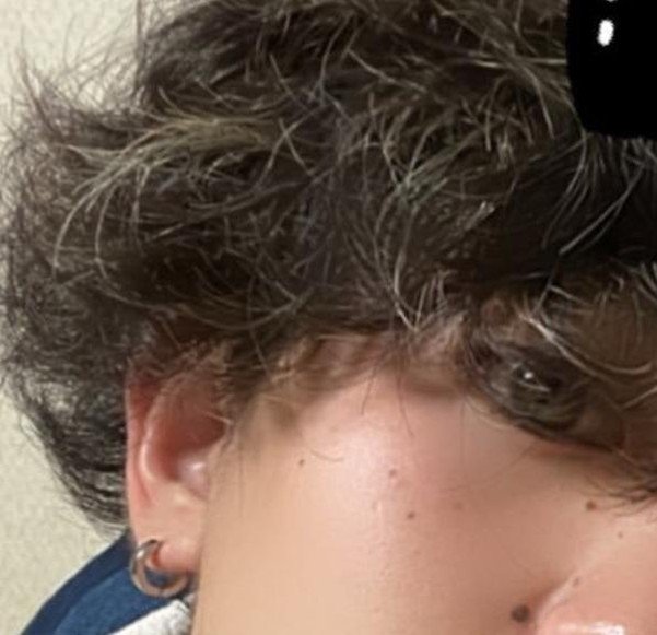 H5CJVWhPOy51564's profile picture. 