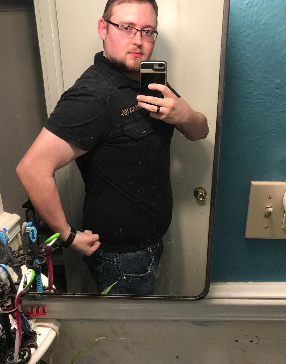 haytay12's profile picture. 