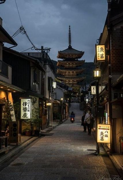 ItsMrDRO's profile picture. 