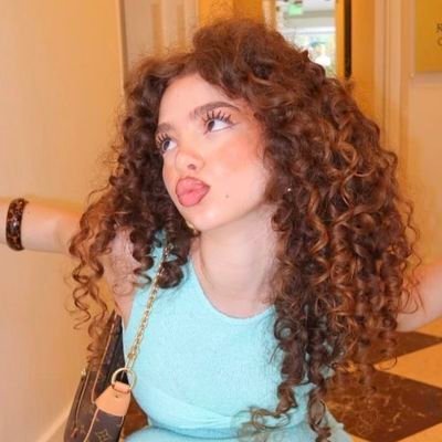 vikhxsee's profile picture. distant.