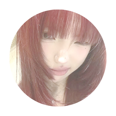 hceeze's profile picture. candle.flicker.mp3 𓂃 vanilla.thoughts crashing ⊹ gently ♡