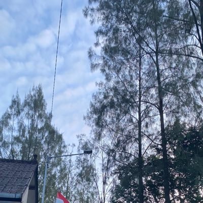 bynotfound_'s profile picture. idup kadang diatas, kadang diatas banget😛