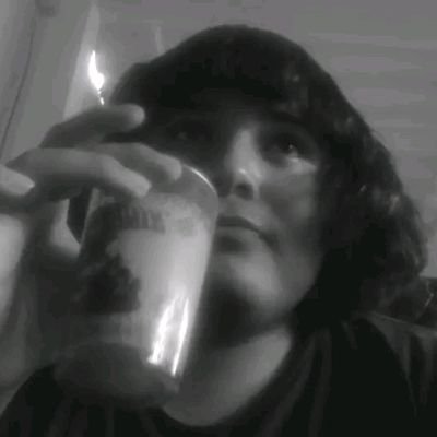 mephistodragon's profile picture. sueño en píxeles y sonidos, Amante de lo auténtico y conversaciones que desnudan el alma. En cada trazo busco la verdad que late en el caos ✨