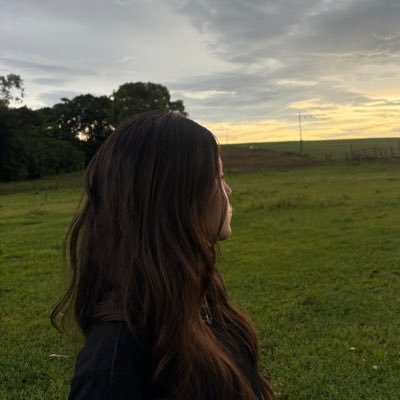 vitoriasvx's profile picture. 𓇢𓆸