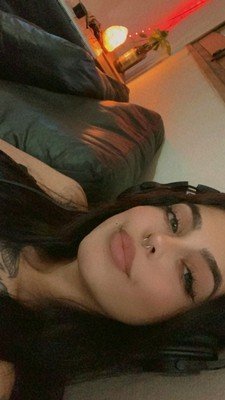 sophieov2mx's profile picture. are all people on this app so...