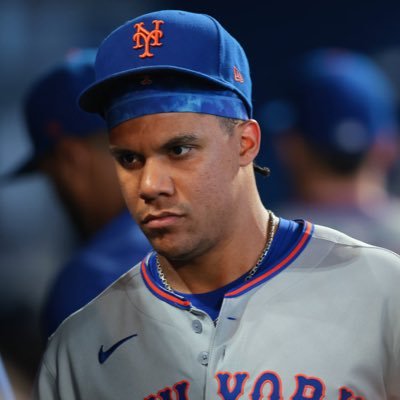 JustinTalksBall's profile picture. I love you but GOD loves you more.