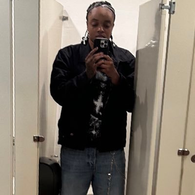 smileitscoree's profile picture. 