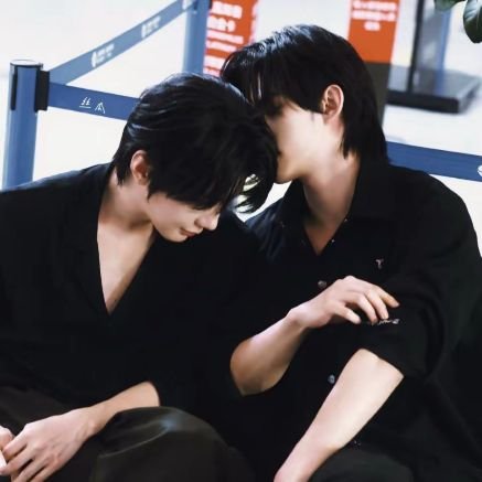 jkeyyluv's profile picture. 𝐆𝐮𝐚𝐫𝐝𝐢𝐧𝐠 𝐭𝐡𝐞𝐢𝐫 𝐰𝐨𝐫𝐥𝐝 ⭑ ࣪ ˖ 
their safe place — jake, nani, santa, est, jj, hao, leehan 🩰💓

⟡ my quiet lights in a loud world.