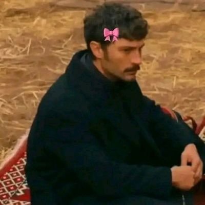 n__iimo's profile picture. #BAYERN #ONEPIECE #ZORO