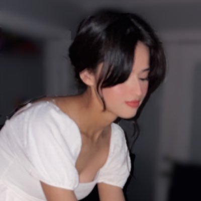 focusonme98's profile picture. The future is female ✨👠 Ari • Billie • Halsey • Dua • Madison • Niki Demar • Lady Gaga • Zendaya stan acct