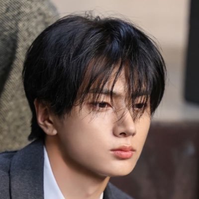 Skkbg1727441's profile picture. 