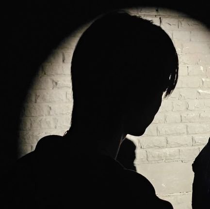 tteokuri's profile picture. i love yushi and his 1 million teeth 🦷