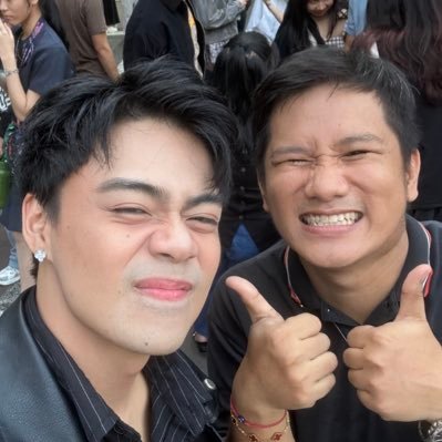 aashiiruu's profile picture. Multi Kpop and Ppop Stan :)