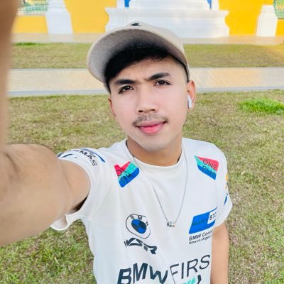 ReakSmey1433183's profile picture. 