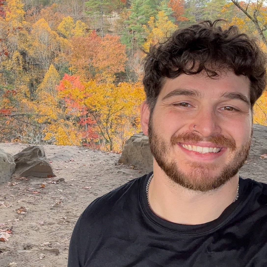 _bradeb_'s profile picture. 