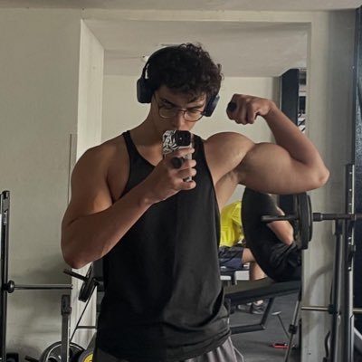 radiajao's profile picture. so i go by dallas major, but that's not really my name