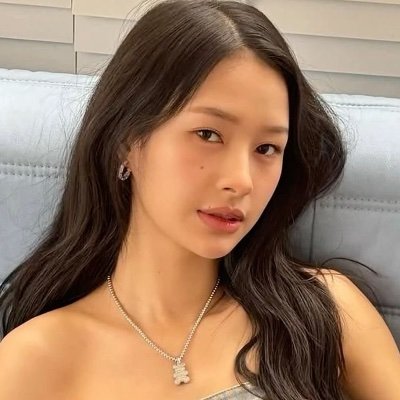 heenamed's profile picture. Desabafo e posto uns estudos | bolsa hexag 26