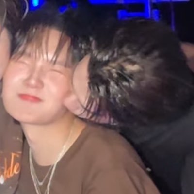 _khunployy's profile picture. 1999’s