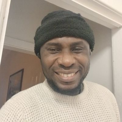 DCombophonist's profile picture. my name is iyke okonji from delta state grow up in warri gifted and talented in music uses d hair comb to produce musical sound like d saxophone 07038379509