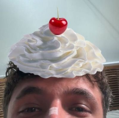 evybiazinmclrn's profile picture. ✨ toxicity ✨
                                                                                ★O medo me fascina 🇧🇷