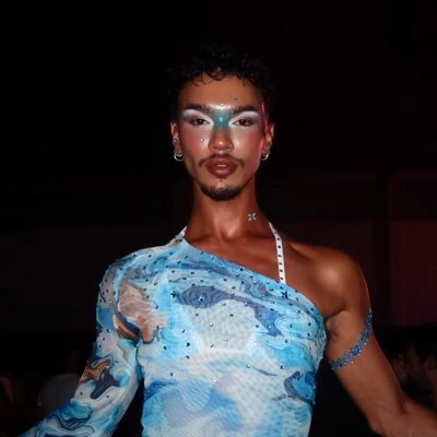 lucacrtt's profile picture. *your favorite non-binary android*