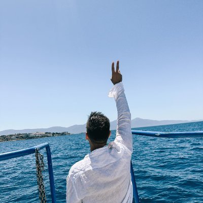 JeffOnTheMoveX's profile picture. Neither striving nor competing,
Simply watering when it's time to water,
Being patient when patience is called for.
One day, it will repay you
With an unexpecte