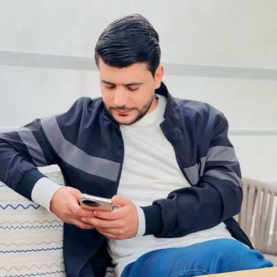 hamzhusin's profile picture. اتشرف بمتابعة الجميع
 بإستثناء من تعلم ( الهجاء قبل الحروف)..////جامعة بابل / قسم اللغة الانكليزية