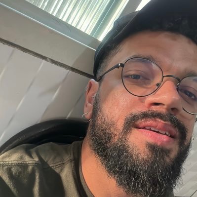 azvtulio's profile picture. 🫩