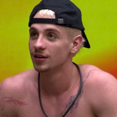 sxzon's profile picture. 🐉