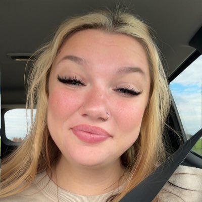 kirstilynn11's profile picture. 