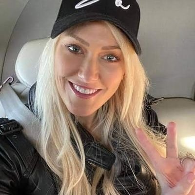 evan_kate78525's profile picture. Caring and honest, I'm here to help. Giving to those in need is key to making the world a better place. 💕❣️