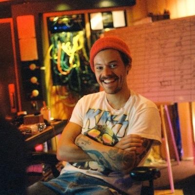 bepatienxt's profile picture. u shaped space/ fan account