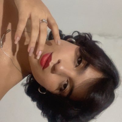 piresispunk's profile picture. just me, harry styles e vozes da minha cabeça