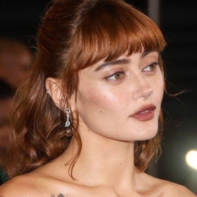 KATHANIREP's profile picture. i go round and round, satellite… spinnin’ in my highest heels, love, shinin’ just for you.