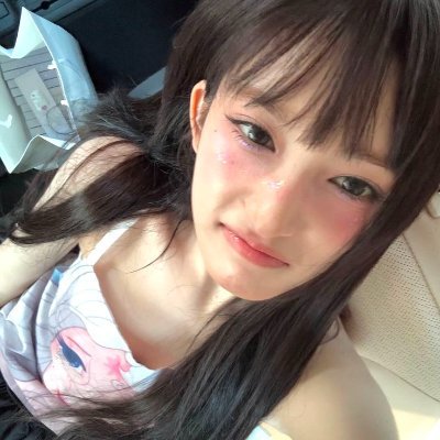 nvuyei's profile picture. 