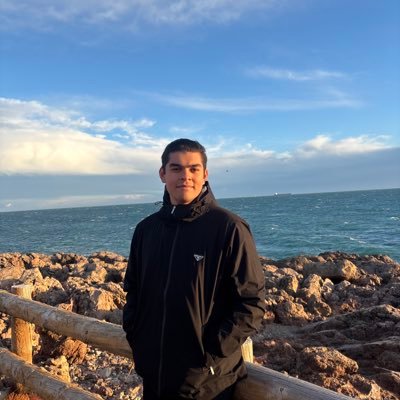 em0gei_'s profile picture. mid