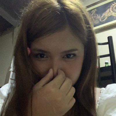 lyeisirie's profile picture. random