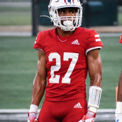 mxney27's profile picture. Warner Robins High School 27’ | WR/ATH| Contact 612-417-4712. 5’11 174lbs. 36in Vertical, 440lb squat, 1.00s flying 10
 https://t.co/TGTum2m71K