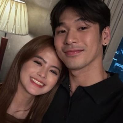 youngro_0103's profile picture. Surround your worries to God🤍