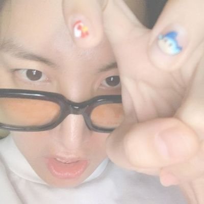 mueljh's profile picture. “ . . .  𝘚𝘢𝘧𝘦 𝘻𝘰𝘯𝘦  ˖  ✿ ͏” 𝒅𝒊𝒈𝒊𝒕𝒂𝒍 𝒅𝒊𝒂𝒓𝒚. ig @/mueljhs